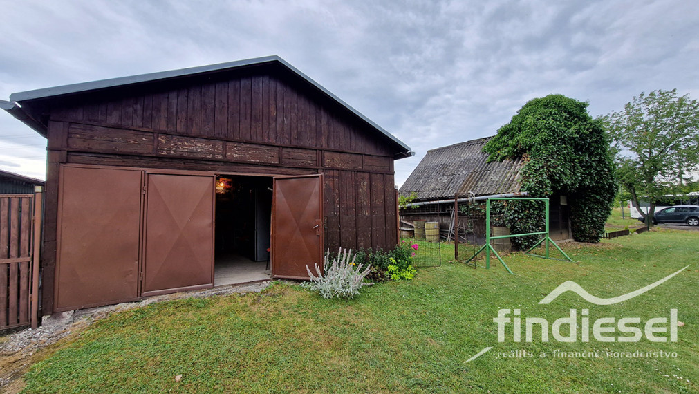 Unikátny 2 izbový byt, v cene garáž aj záhrada, Nováky 71m2