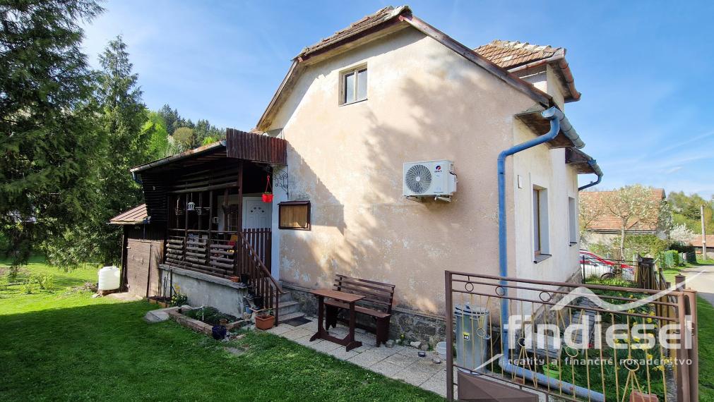 Rodinný dom v obci Sklené, okr. Turčianske Teplice