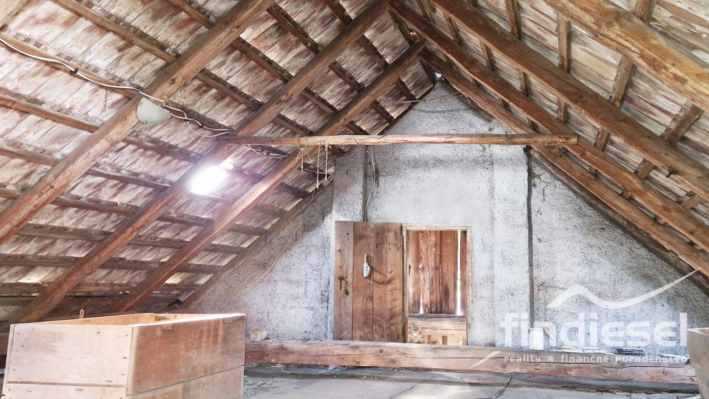 Rodinný dom v obci Sklené, okr. Turčianske Teplice