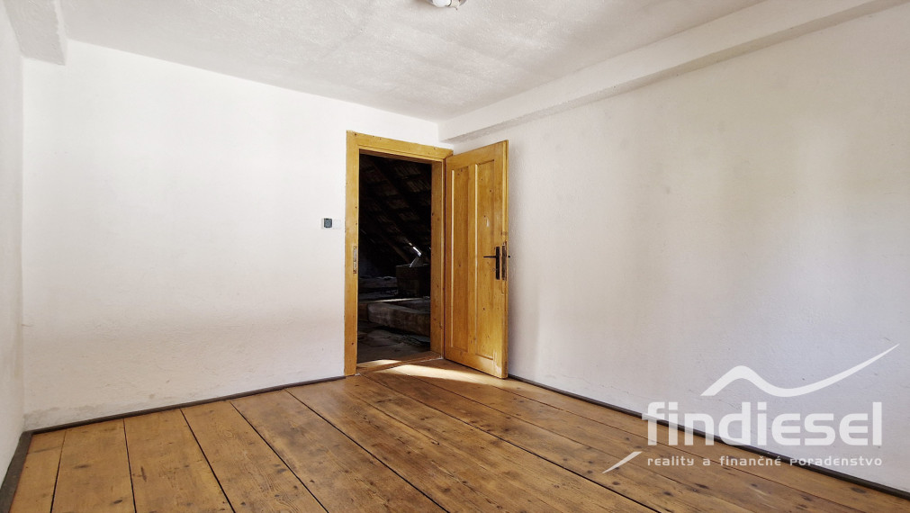 Rodinný dom v obci Sklené, okr. Turčianske Teplice