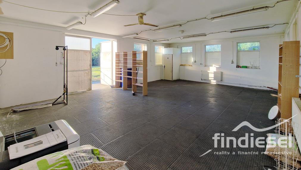 Priestor pre Vaše podnikanie, Vápenická, Prievidza