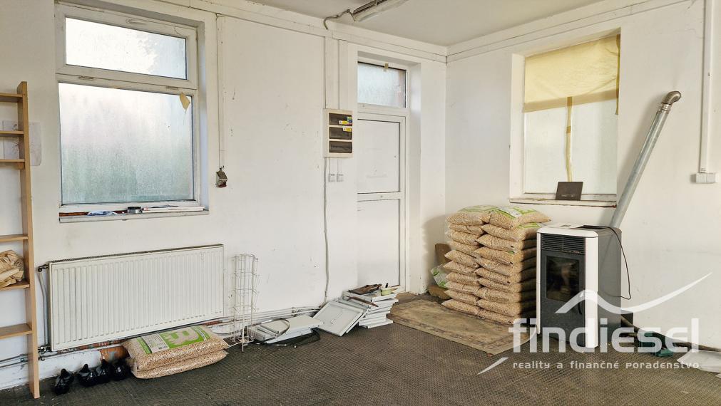 Priestor pre Vaše podnikanie, Vápenická, Prievidza