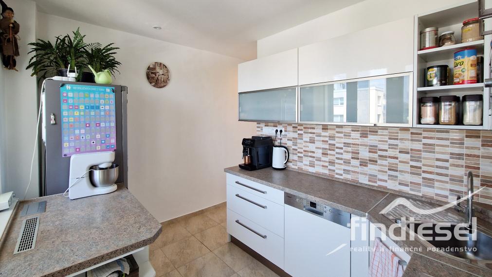 3 izbový byt 73m2 Vlčince Žilina