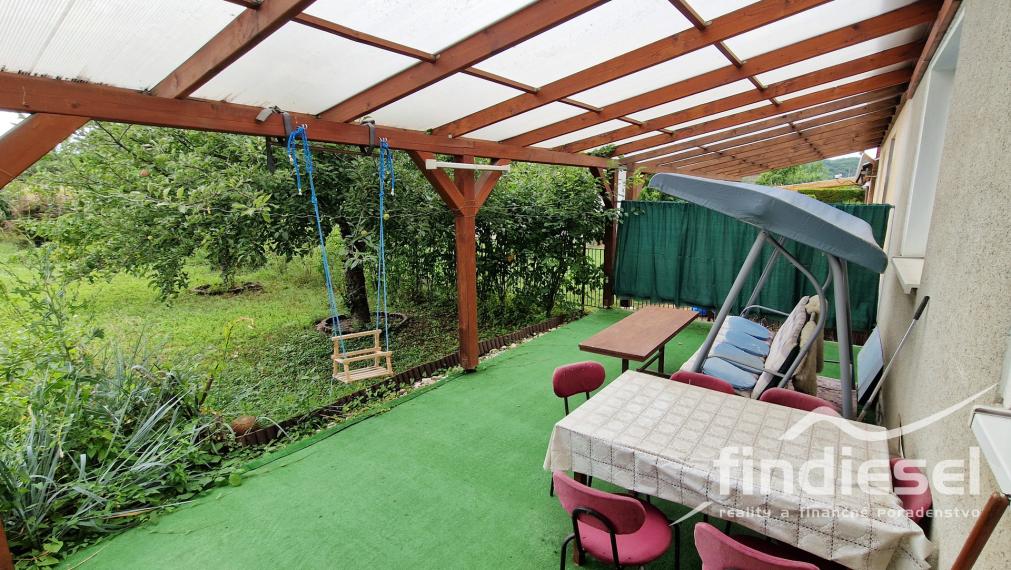 5 izbový rodinný dom,Zem. Kostoľany