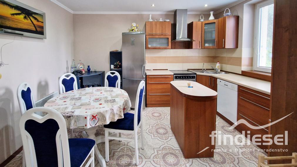 5 izbový rodinný dom,Zem. Kostoľany