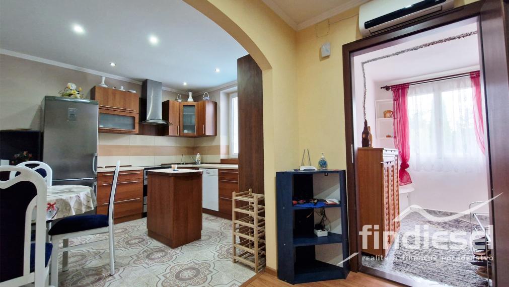 5 izbový rodinný dom,Zem. Kostoľany