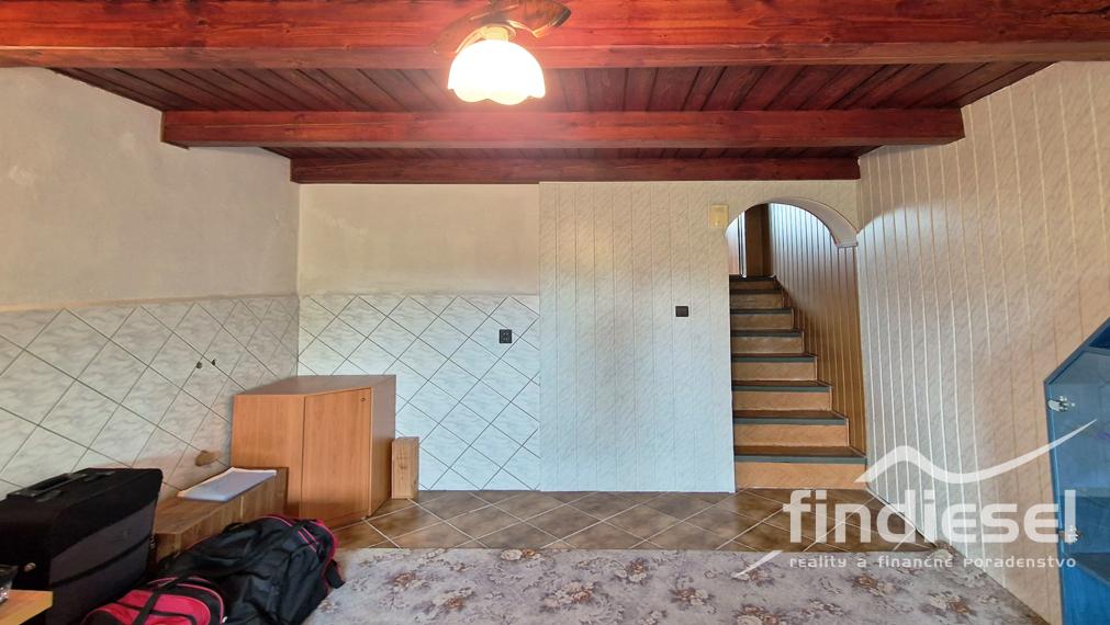 5 izbový rodinný dom,Zem. Kostoľany