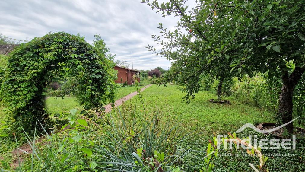 5 izbový rodinný dom,Zem. Kostoľany