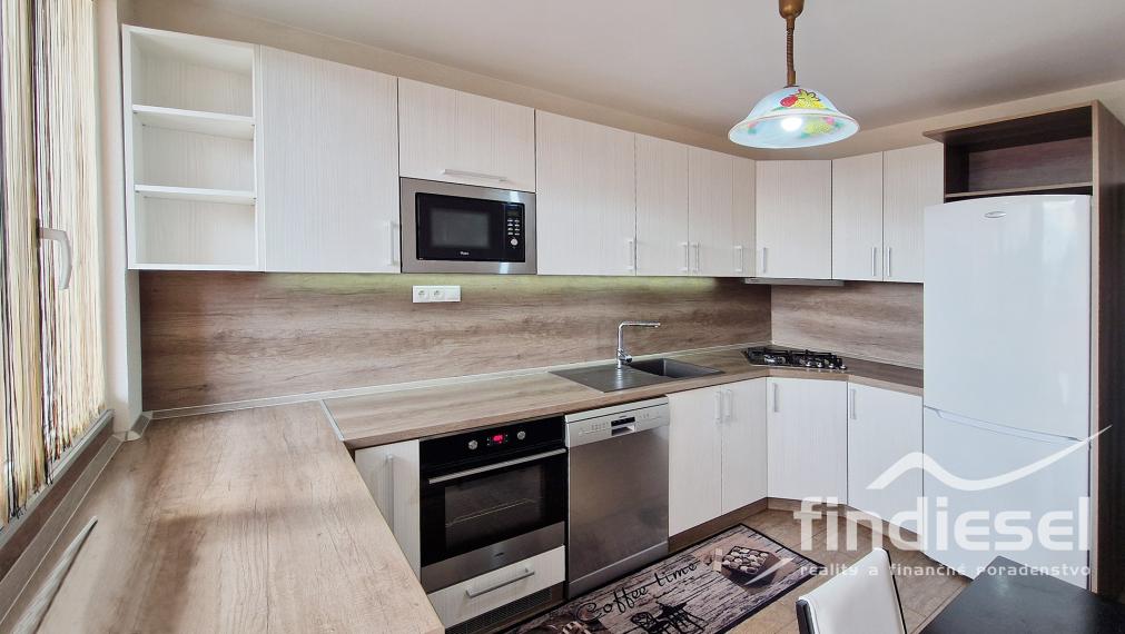 Moderný 3 izbový byt na prenájom, ul. Ľ.Ondrejova, Prievidza