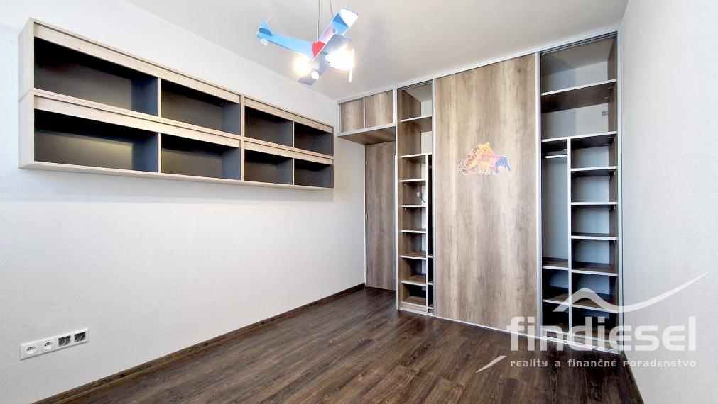 Moderný 3 izbový byt na prenájom, ul. Ľ.Ondrejova, Prievidza