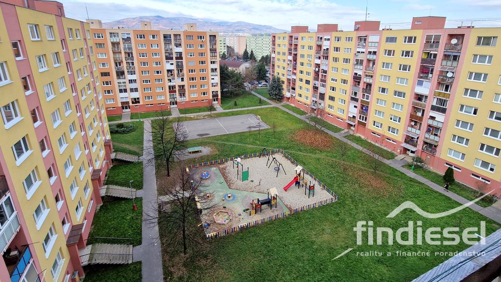 3 izbový byt 72 m2 ul. Žarnova Prievidza