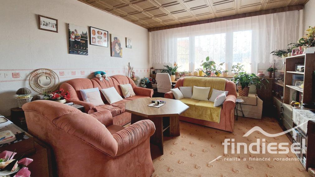 3 izbový byt 72 m2 ul. Žarnova Prievidza