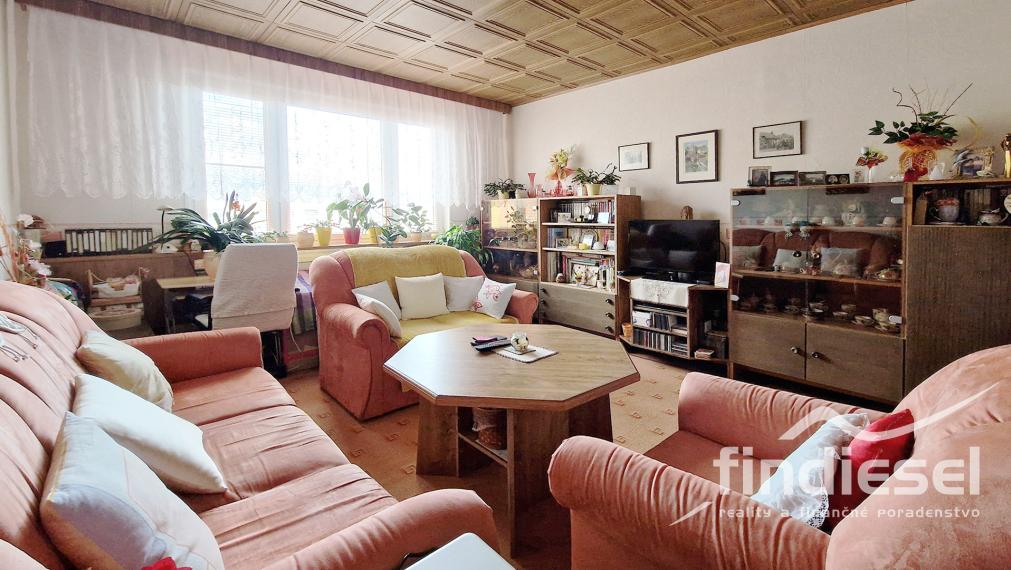 3 izbový byt 72 m2 ul. Žarnova Prievidza