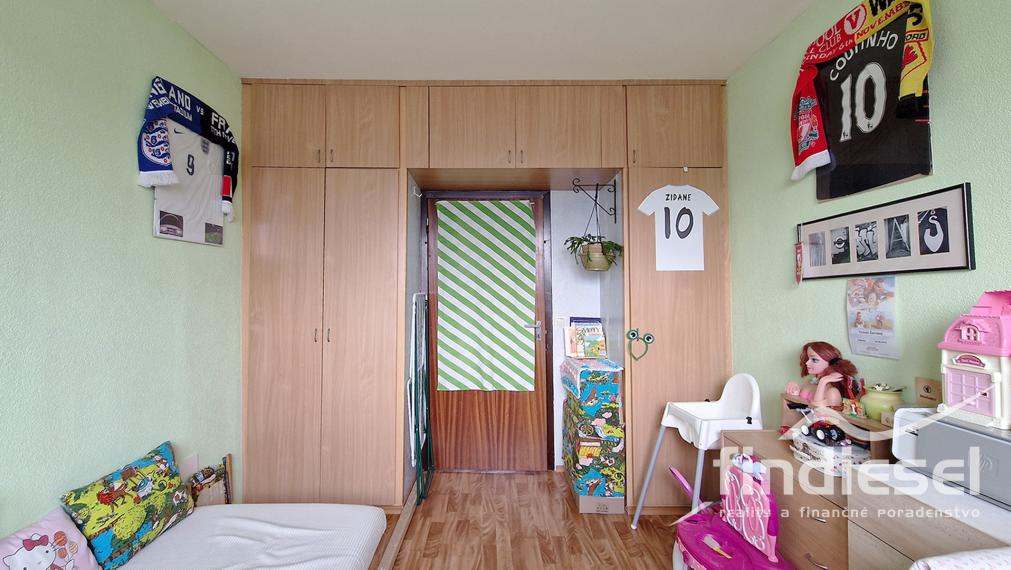 3 izbový byt 72 m2 ul. Žarnova Prievidza