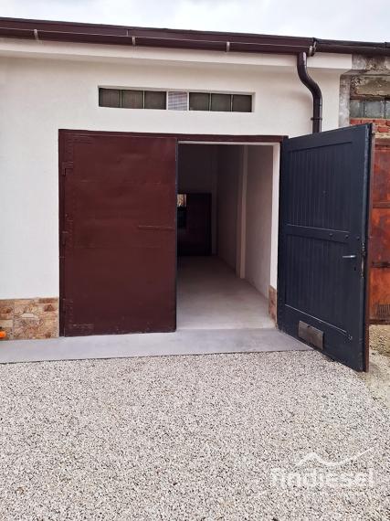 Garáž 21m2 Nováky