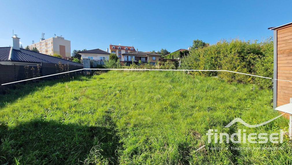 Pozemok na stavbu domu s krásnym výhľadom, 802 m2, Prievidza