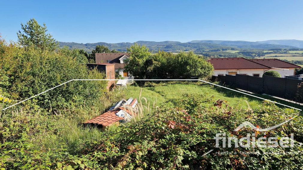 Pozemok na stavbu domu s krásnym výhľadom, 802 m2, Prievidza