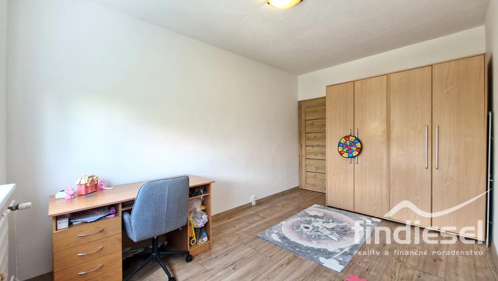 Moderný 3 izbový byt na prenájom, ul. Šoltésovej, Prievidza