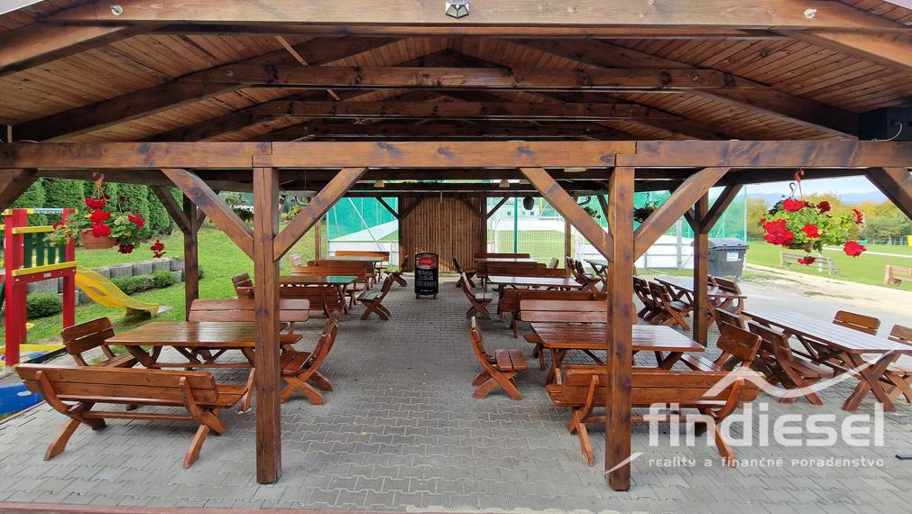 Pizzéria v plnej prevádzke s terasou a rozvozom, Prievidza