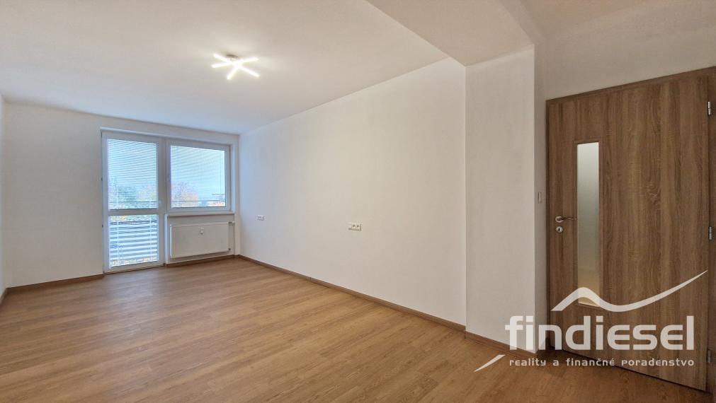 2 izbový byt na skvelom mieste, M. Mišíka, Prievidza