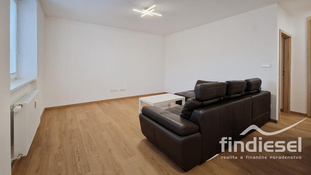 2 izbový byt na skvelom mieste, M. Mišíka, Prievidza