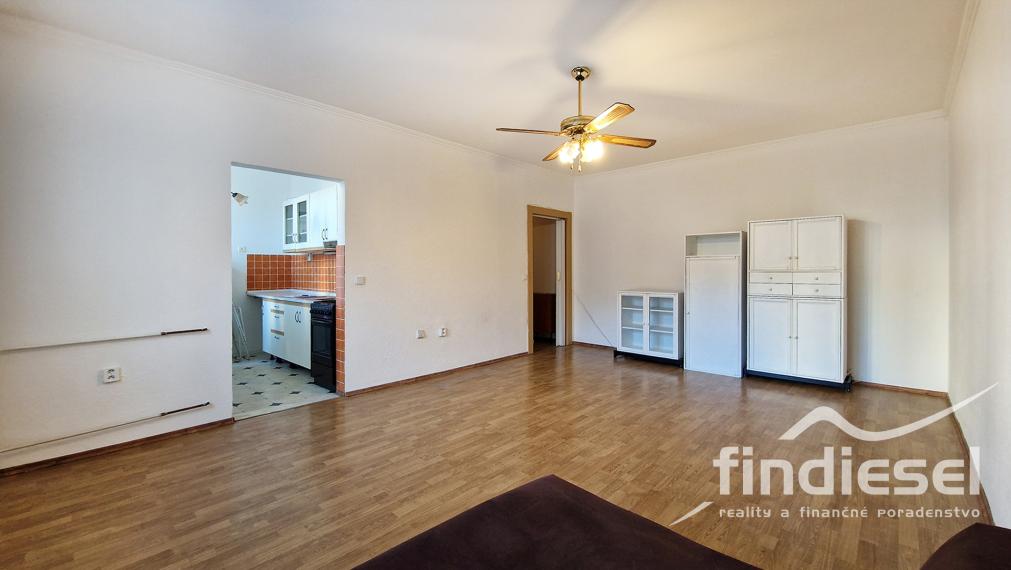 1 izbový byt, 39 m2, Školská, Kanianka