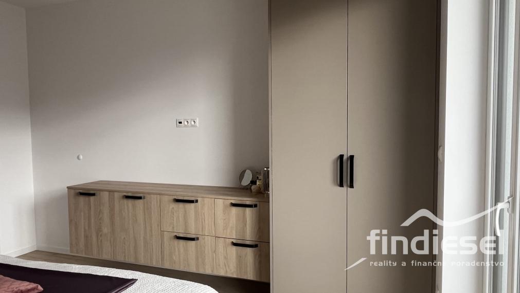 Moderný 2i byt na prenájom, staré sídlisko, Prievidza