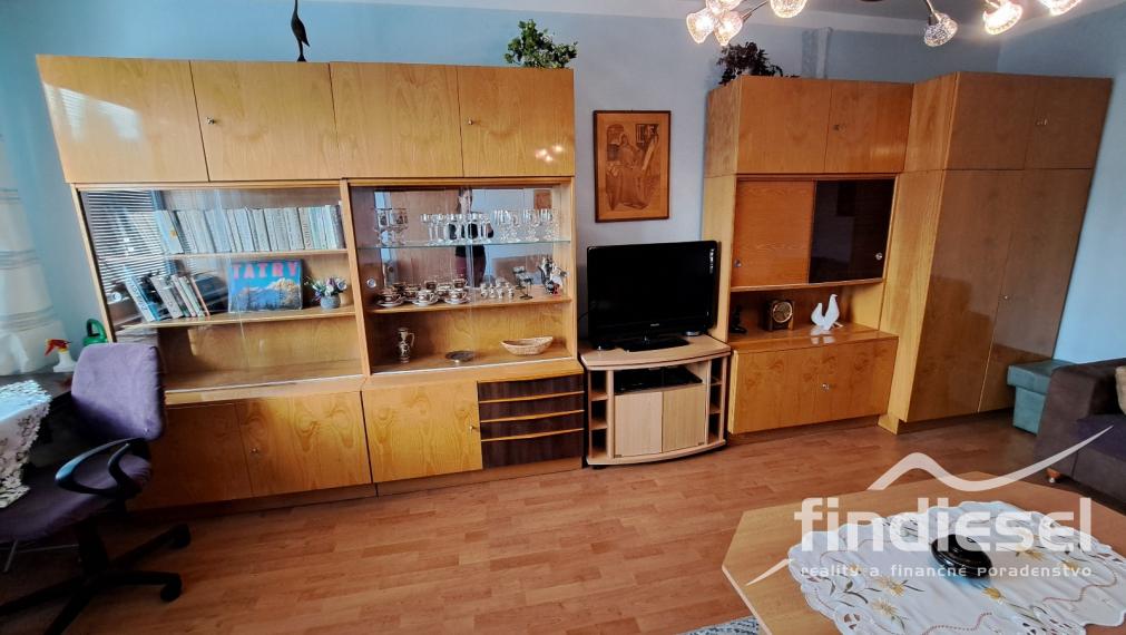 Väčší 3 izbový byt na prenájom, M. Gorkého, Prievidza