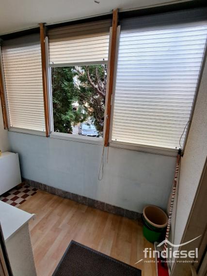 Väčší 3 izbový byt na prenájom, M. Gorkého, Prievidza