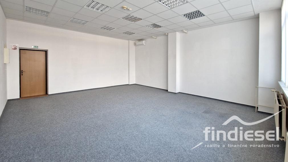 kancelária na prenájom, 45m2, M. Falešníka, Prievidza