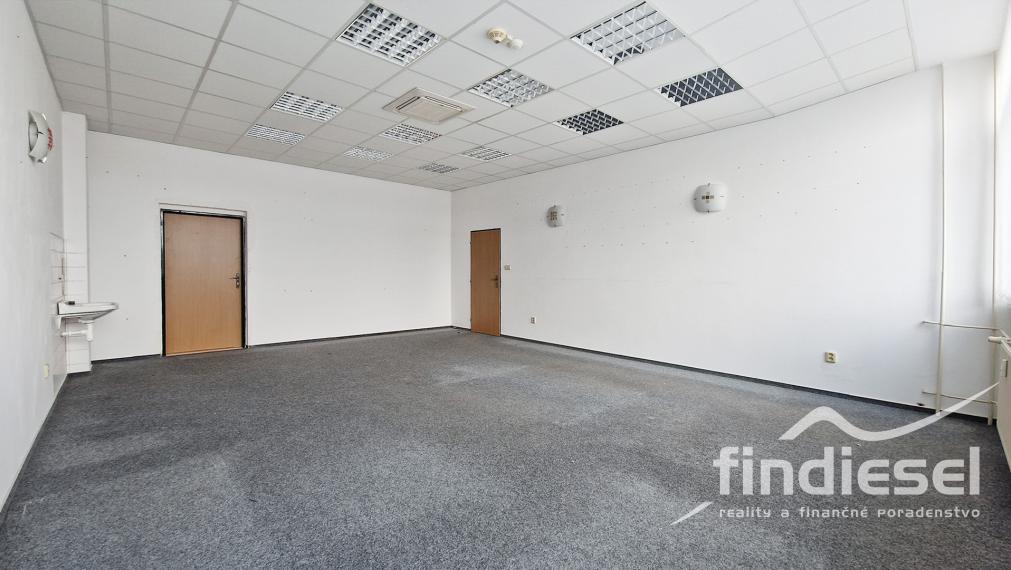 Kancelársky priestor na prenájom,44 m2,M.Falešníka,Prievidza