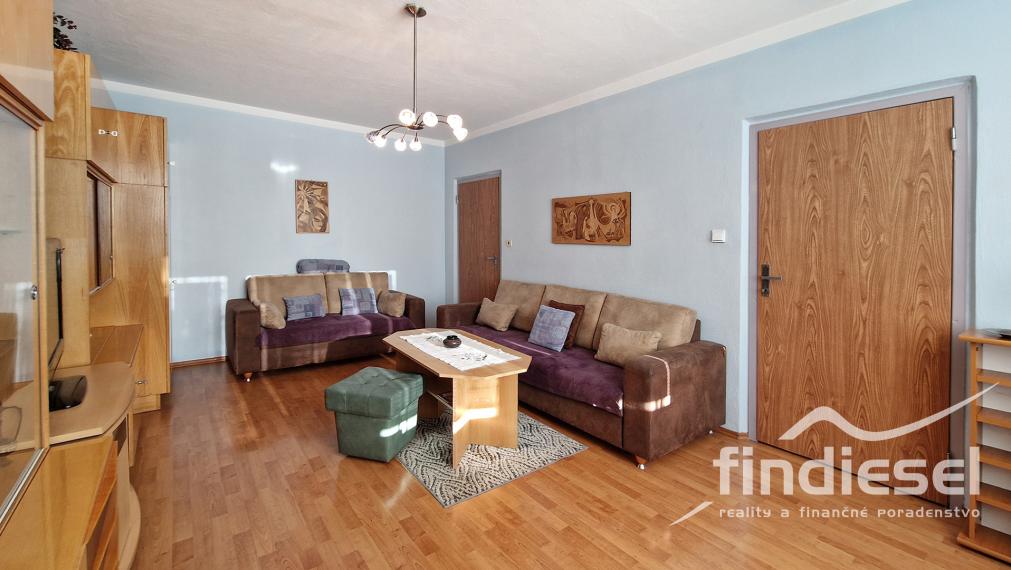 3-izbový byt na predaj, 80 m2, M. Gorkého, Prievidza