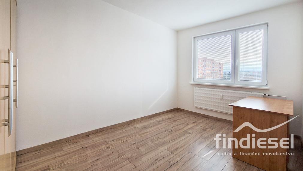 Jedinečný 4 izbový byt, 84m2, Šoltésovej, Prievidza