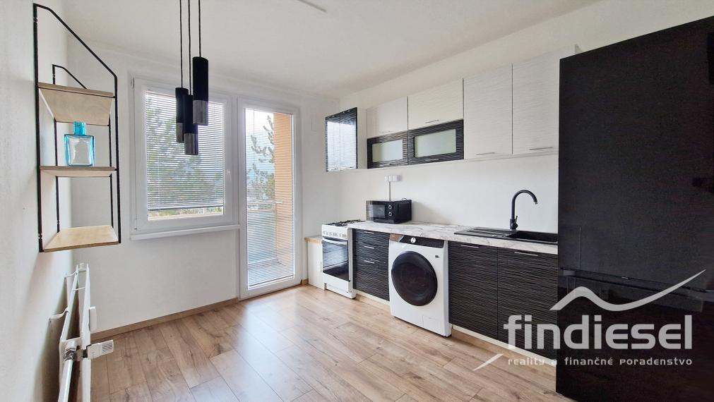 Jedinečný 4 izbový byt, 84m2, Šoltésovej, Prievidza