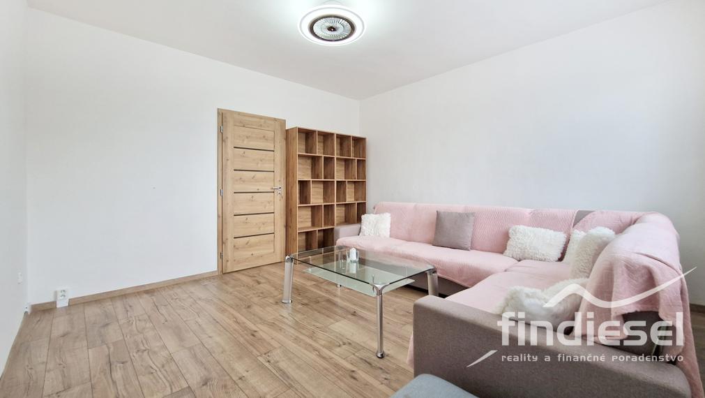 FINDIESEL reality - Jedinečný 4 izbový byt, Prievidza