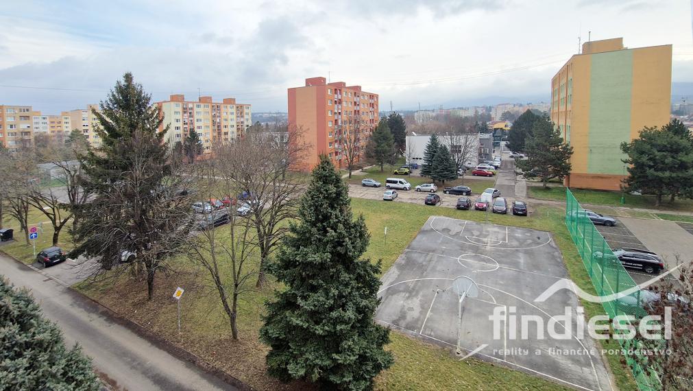 FINDIESEL reality - Jedinečný 4 izbový byt, Prievidza