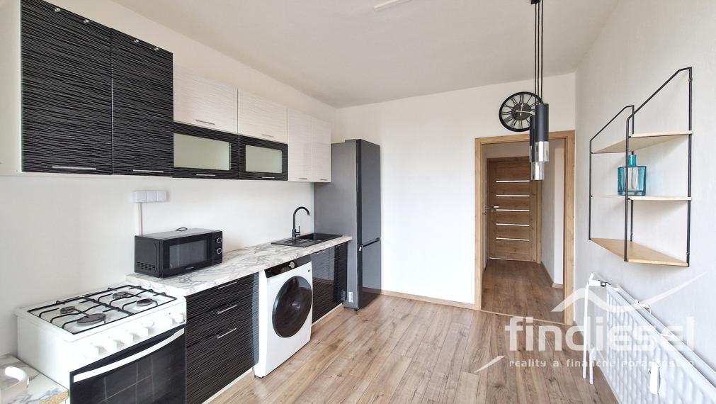FINDIESEL reality - Jedinečný 4 izbový byt, Prievidza