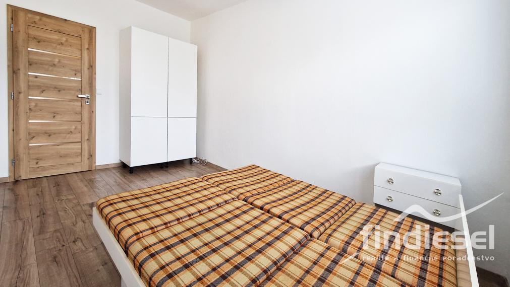 FINDIESEL reality - Jedinečný 4 izbový byt, Prievidza