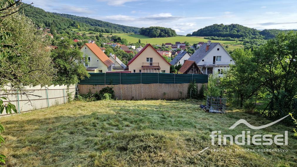 FINDIESEL reality - pozemok s nádherným výhľadom, Veľká Lehôtka