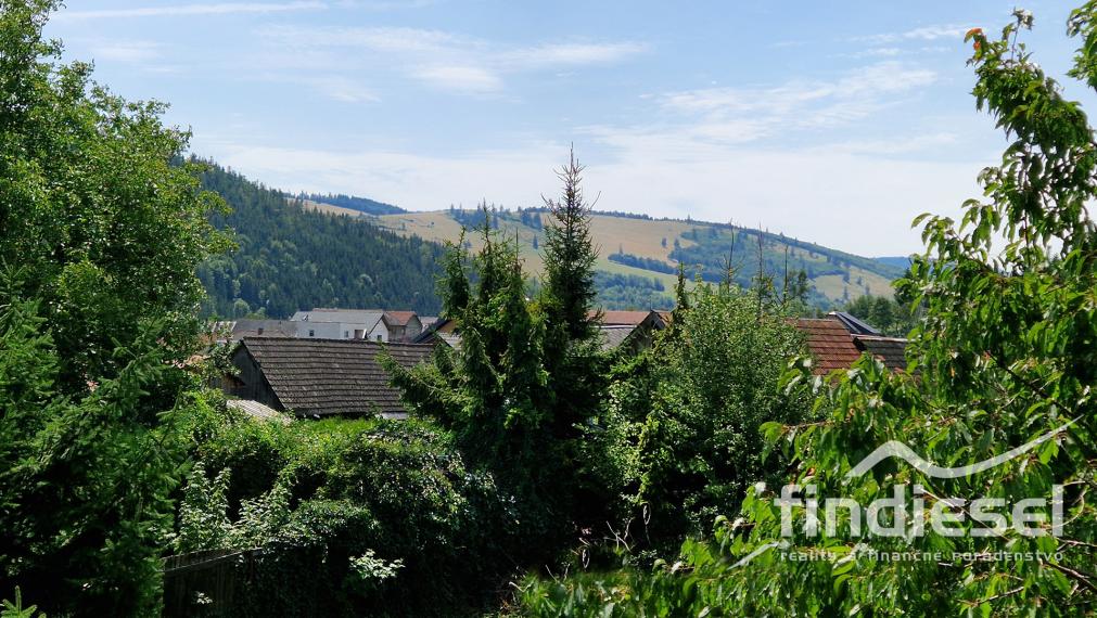 FINDIESEL reality - Veľký tehlový dom + 734m² pozemok, Heľpa