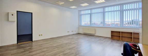Kancelária na prenájom – Prievidza | 67 m² | 2 miestnosti