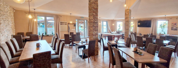 Pizzéria v plnej prevádzke s terasou a rozvozom, Prievidza