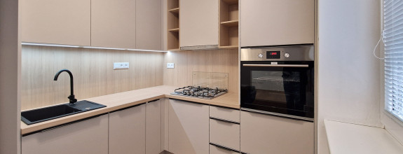 2 izbový byt na skvelom mieste, M. Mišíka, Prievidza