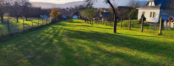 Pozemok na stavbu domu  1359 m2 Nedožery - Brezany