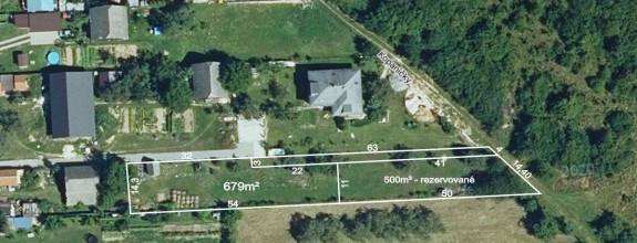 FINDIESEL reality- rovinatý pozemok, 679m², Nedožery-Brezany