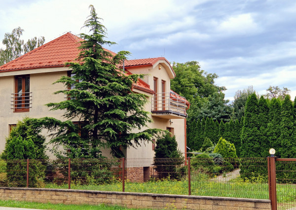 6 izbový rodinný dom v Čereňanoch