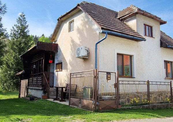 Rodinný dom v obci Sklené, okr. Turčianske Teplice