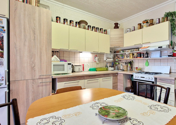 3 izbový byt 72 m2 ul. Žarnova Prievidza