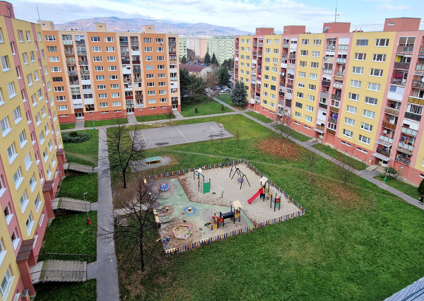 3 izbový byt 72 m2 ul. Žarnova Prievidza