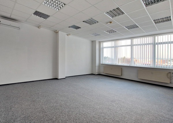 kancelária na prenájom, 45m2, M. Falešníka, Prievidza